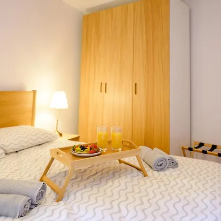 Ultra-central, Cozy And Quiet