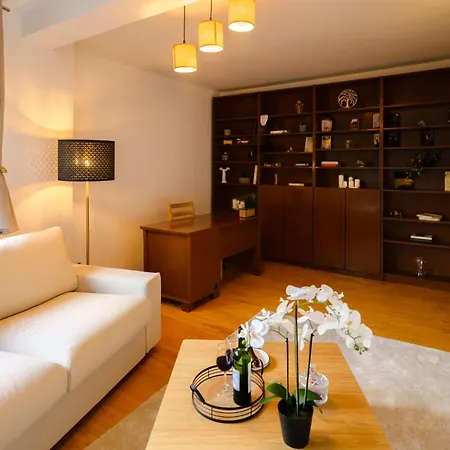 Apartment Ultra-central, Cozy And Quiet *